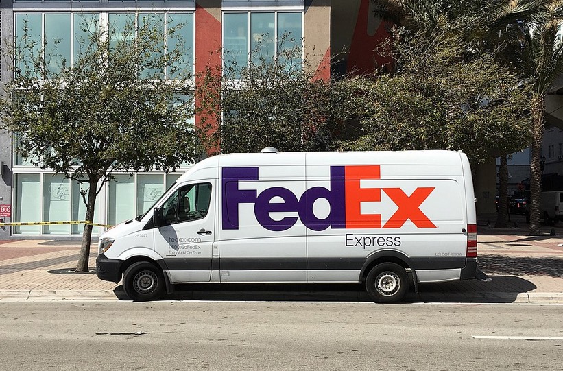 Does Fedex Work On Saturday And Sunday