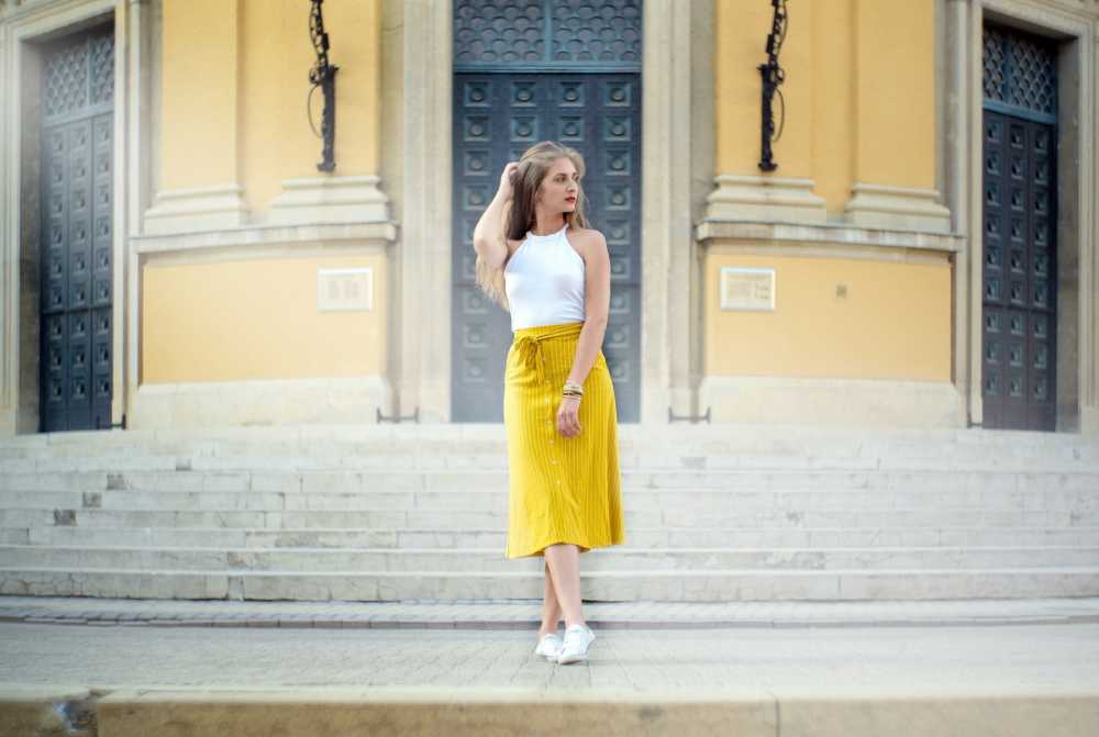 Skirt Power: Feeling Confident and Stylish in a Skirt